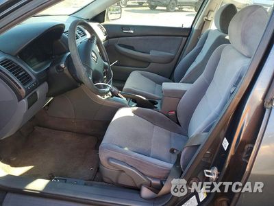 Zdjęcie 7 z 12 samochodu: 2003 HONDA ACCORD LX VIN:JHMCM56423C028165 - miniatura