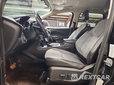 Zdjęcie 7 z 13 samochodu: 2019 FORD ESCAPE SE VIN:1FMCU9GD1KUB30469 - miniatura