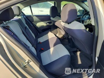 Zdjęcie 10 z 12 samochodu: 2014 CHEVROLET CRUZE LS VIN:1G1PA5SG7E7221802 - miniatura