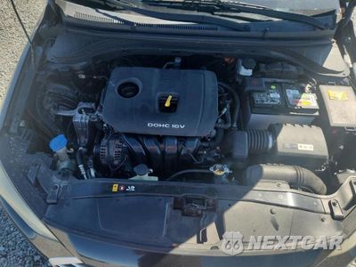 Zdjęcie 11 z 12 samochodu: 2017 HYUNDAI ELANTRA SE VIN:5NPD84LFXHH130108 - miniatura