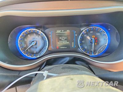 Zdjęcie 9 z 13 samochodu: 2017 CHRYSLER PACIFICA TOURING L VIN:2C4RC1BG3HR733739 - miniatura