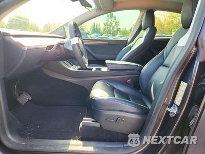 Zdjęcie 7 z 12 samochodu: 2024 TESLA MODEL Y VIN:7SAYGDEE8RF121046 - miniatura