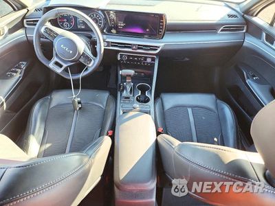Zdjęcie 8 z 12 samochodu: 2023 KIA K5 GT LINE VIN:5XXG64J22PG206112 - miniatura