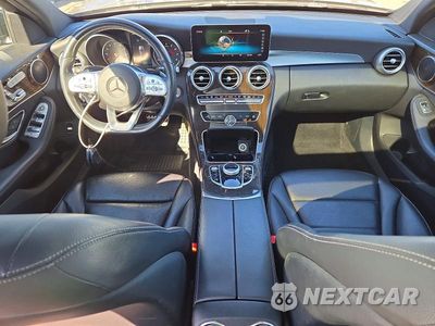 Zdjęcie 8 z 12 samochodu: 2019 MERCEDES-BENZ C 300 VIN:55SWF8DB7KU295040 - miniatura