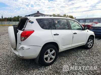 Trzecie zdjęcie samochodu z tyłu: 2007 TOYOTA RAV4 BASE VIN:JTMBD33VX75114915 - miniatura
