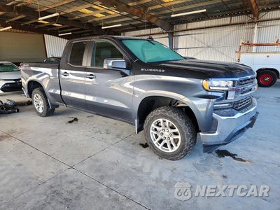 Czwarte zdjęcie samochodu z boku: 2020 CHEVROLET SILVERADO K1500 LT VIN:1GCRYDED4LZ271548 - miniatura