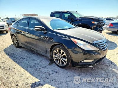 Czwarte zdjęcie samochodu z boku: 2014 HYUNDAI SONATA SE VIN:5NPEC4AC5EH895945 - miniatura