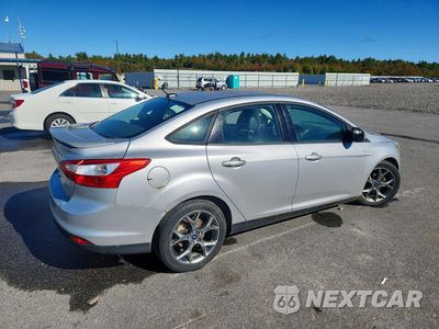 Trzecie zdjęcie samochodu z tyłu: 2013 FORD FOCUS SE VIN:1FADP3F22DL308577 - miniatura