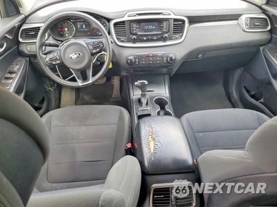 Zdjęcie 8 z 13 samochodu: 2016 KIA SORENTO LX VIN:5XYPG4A31GG181530 - miniatura