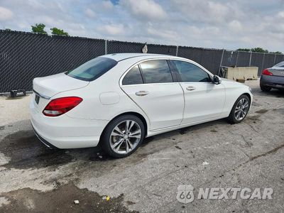 Trzecie zdjęcie samochodu z tyłu: 2016 MERCEDES-BENZ C 300 VIN:55SWF4JBXGU162390 - miniatura