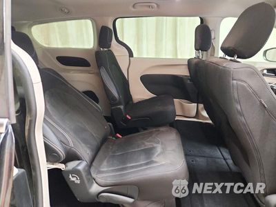 Zdjęcie 11 z 14 samochodu: 2023 CHRYSLER VOYAGER LX VIN:2C4RC1CG5PR531952 - miniatura