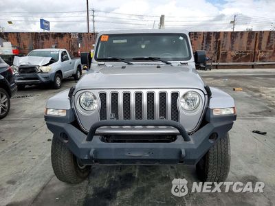 Piąte zdjęcie samochodu w środku: 2018 JEEP WRANGLER UNLIMITED SAHARA VIN:1C4HJXEG6JW302003 - miniatura