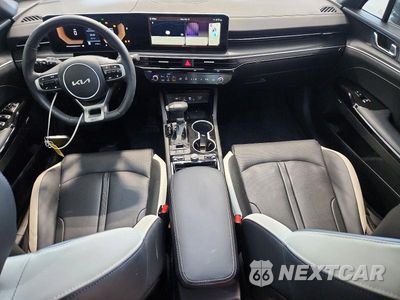 Zdjęcie 8 z 12 samochodu: 2026 KIA K5 GT LINE VIN:KNAG64J70T5403383 - miniatura