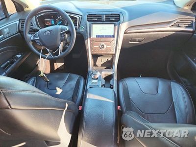 Zdjęcie 8 z 12 samochodu: 2020 FORD FUSION TITANIUM VIN:3FA6P0D91LR131138 - miniatura