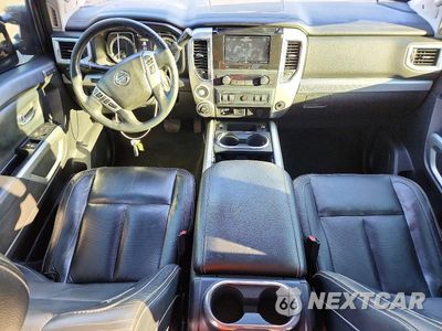 Zdjęcie 8 z 12 samochodu: 2017 NISSAN TITAN XD PRO-4X VIN:1N6BA1F49HN507383 - miniatura