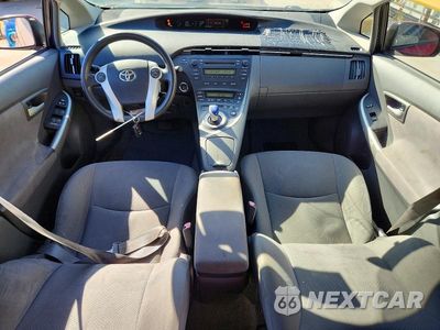 Zdjęcie 8 z 12 samochodu: 2010 TOYOTA PRIUS II VIN:JTDKN3DU4A0043492 - miniatura