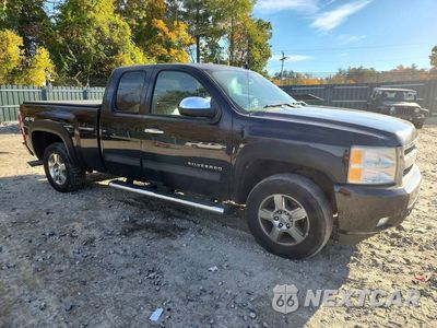 Czwarte zdjęcie samochodu z boku: 2011 CHEVROLET SILVERADO K1500 LTZ VIN:1GCRKTE3XBZ271474 - miniatura