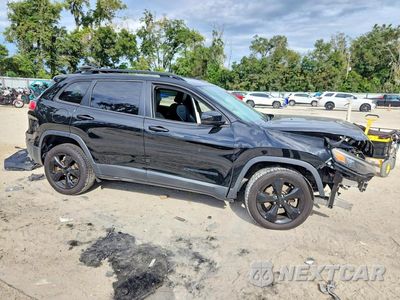 Czwarte zdjęcie samochodu z boku: 2019 JEEP CHEROKEE LATITUDE PLUS VIN:1C4PJLLB0KD448292 - miniatura