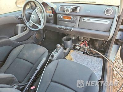 Zdjęcie 8 z 13 samochodu: 2013 SMART FORTWO PURE VIN:WMEEJ3BAXDK631599 - miniatura