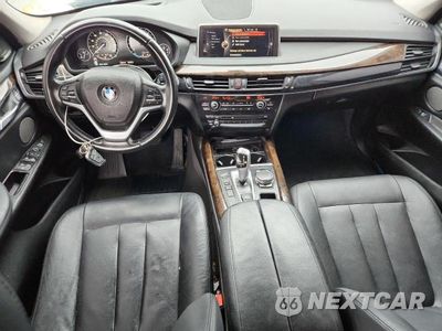 Zdjęcie 8 z 13 samochodu: 2015 BMW X5 SDRIVE35I VIN:5UXKR2C58F0H39922 - miniatura