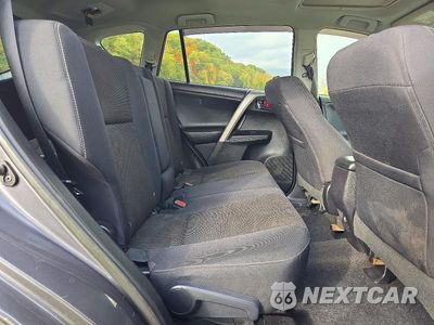 Zdjęcie 11 z 14 samochodu: 2016 TOYOTA RAV4 XLE VIN:2T3RFREV4GW472402 - miniatura