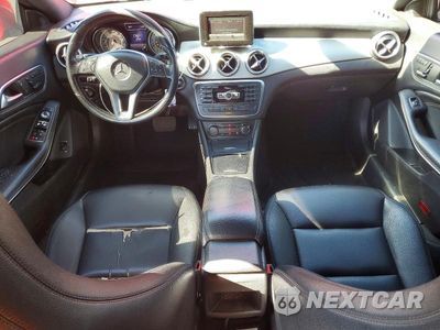 Zdjęcie 8 z 13 samochodu: 2014 MERCEDES-BENZ CLA 250 VIN:WDDSJ4EB2EN038143 - miniatura