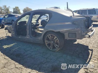 Drugie zdjęcie samochodu z przodu: 2022 BMW M550XI VIN:WBA13BK04NCH90266 - miniatura