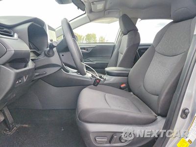 Zdjęcie 7 z 14 samochodu: 2025 TOYOTA RAV4 HYBRID XLE VIN:JTMRWRFV5SJ080096 - miniatura