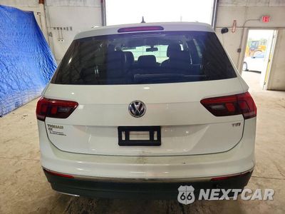 Zdjęcie 6 z 13 samochodu: 2018 VOLKSWAGEN TIGUAN SE VIN:3VV3B7AX6JM096700 - miniatura