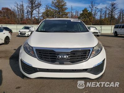 Piąte zdjęcie samochodu w środku: 2013 KIA SPORTAGE LX VIN:KNDPB3A27D7397147 - miniatura