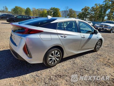 Trzecie zdjęcie samochodu z tyłu: 2022 TOYOTA PRIUS PRIME LE VIN:JTDKAMFP8N3222826 - miniatura