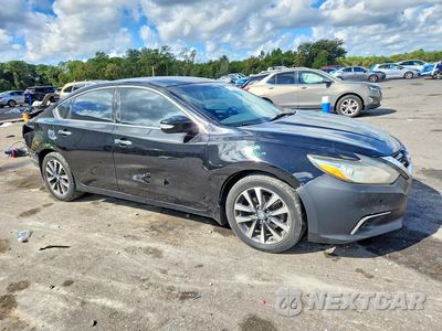 Czwarte zdjęcie samochodu z boku: 2016 NISSAN ALTIMA 2.5 SV VIN:1N4AL3AP6GC252665 - miniatura