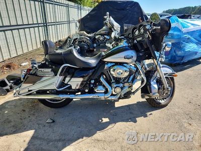 2010 HARLEY-DAVIDSON FLHTCU 1HD1FC41XAB612623 - główne zdjęcie licytacji z USA - miniatura