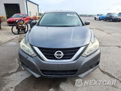 Piąte zdjęcie samochodu w środku: 2018 NISSAN ALTIMA VIN:1N4AL3AP7JC211467 - miniatura