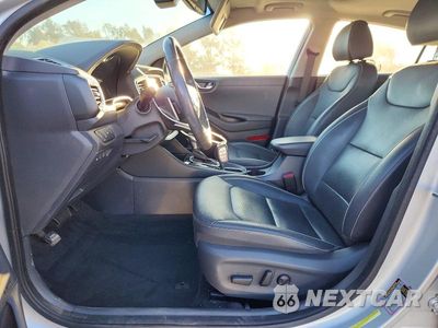 Zdjęcie 7 z 12 samochodu: 2019 HYUNDAI IONIQ LIMITED VIN:KMHC05LC1KU133129 - miniatura