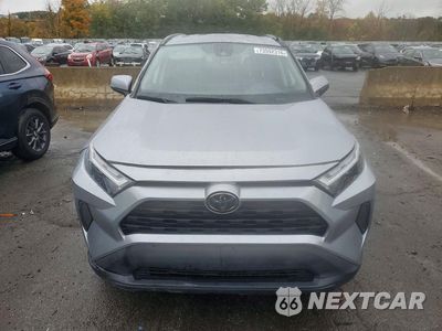 Piąte zdjęcie samochodu w środku: 2025 TOYOTA RAV4 XLE VIN:2T3P1RFV7SC536589 - miniatura