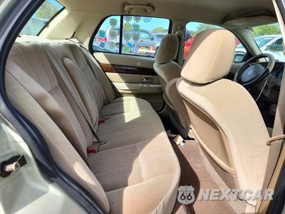 Zdjęcie 10 z 12 samochodu: 2005 MERCURY GRAND MARQUIS GS VIN:2MEFM74W15X607277 - miniatura
