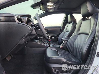Zdjęcie 7 z 12 samochodu: 2022 TOYOTA COROLLA XSE VIN:5YFT4MCE6NP130121 - miniatura