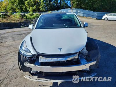 Piąte zdjęcie samochodu w środku: 2023 TESLA MODEL Y VIN:7SAYDGEE9PA080209 - miniatura