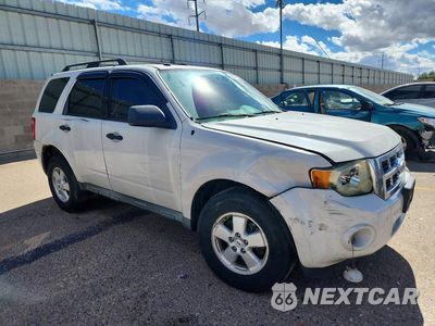 Czwarte zdjęcie samochodu z boku: 2010 FORD ESCAPE XLT VIN:1FMCU9D70AKB43626 - miniatura