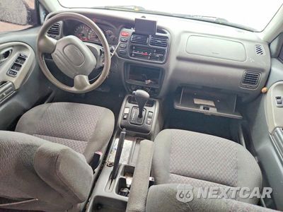 Zdjęcie 8 z 13 samochodu: 2003 CHEVROLET TRACKER VIN:2CNBE13CX36953148 - miniatura