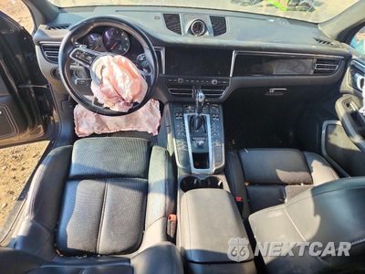 Zdjęcie 8 z 12 samochodu: 2020 PORSCHE MACAN VIN:WP1AA2A56LLB15212 - miniatura
