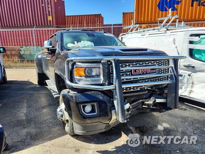 Czwarte zdjęcie samochodu z boku: 2018 GMC SIERRA K3500 DENALI VIN:1GT42YEY3JF238187 - miniatura