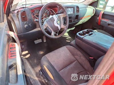 Zdjęcie 8 z 12 samochodu: 2011 CHEVROLET SILVERADO K1500 LT VIN:1GCRKSE3XBZ114697 - miniatura
