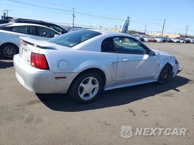 Trzecie zdjęcie samochodu z tyłu: 2003 FORD MUSTANG VIN:1FAFP40433F322185 - miniatura