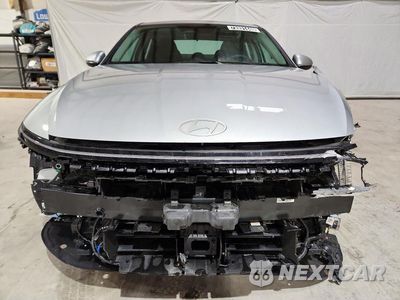 Piąte zdjęcie samochodu w środku: 2026 HYUNDAI SONATA HYBRID BLUE VIN:KMHL24JJ4TA173858 - miniatura