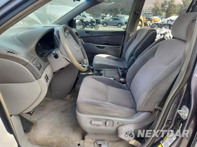 Zdjęcie 7 z 13 samochodu: 2006 TOYOTA SIENNA LE 8 PASSENGER VIN:5TDZA23C16S524639 - miniatura