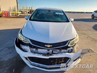 Piąte zdjęcie samochodu w środku: 2017 CHEVROLET CRUZE LS VIN:1G1BC5SM7H7111136 - miniatura