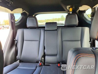 Zdjęcie 10 z 13 samochodu: 2017 TOYOTA RAV4 SE VIN:JTMNFREV0HJ717422 - miniatura