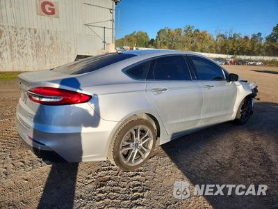Trzecie zdjęcie samochodu z tyłu: 2019 FORD FUSION SEL VIN:3FA6P0CD6KR260979 - miniatura